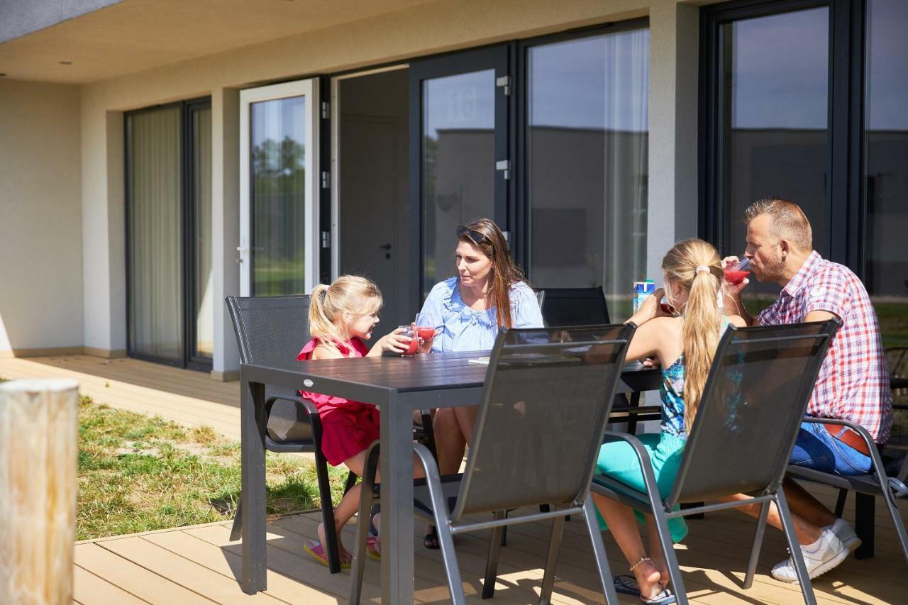 Rcn Vakantiepark De Schotsman Kamperland Exterior photo